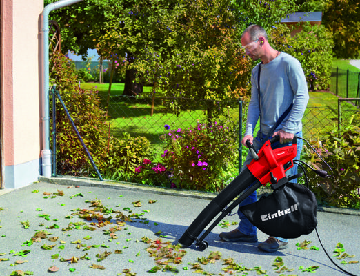einhell-classic-electric-leaf-vacuum-3433290-example_usage-102