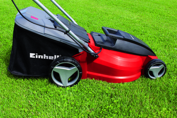 einhell-classic-electric-lawn-mower-3400150-example_usage-101