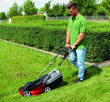 einhell-classic-electric-lawn-mower-3400122-example_usage-101