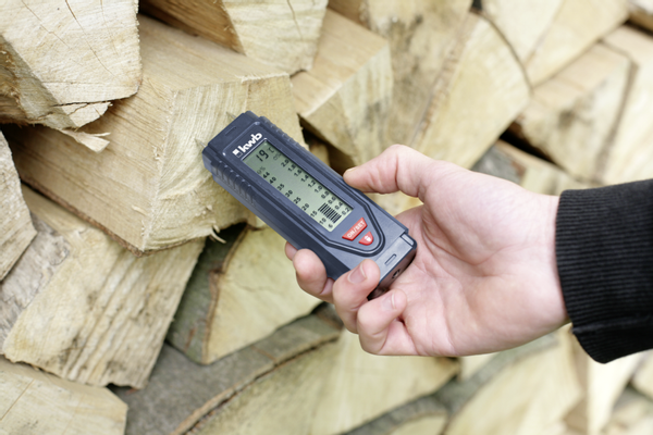 Damp meter for wood and building materials