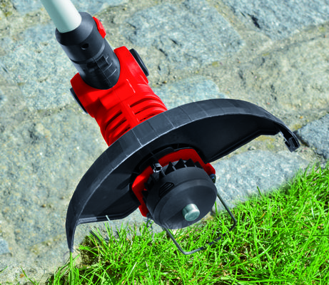 einhell-classic-electric-lawn-trimmer-3402071-example_usage-102