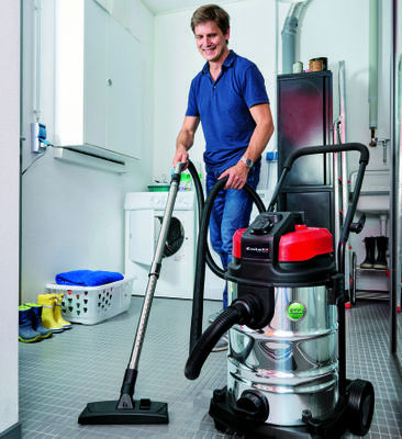 einhell-expert-wet-dry-vacuum-cleaner-elect-2342363-example_usage-002