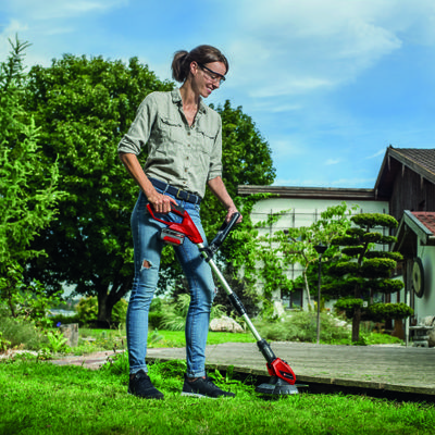 einhell-expert-cordless-lawn-trimmer-3411172-example_usage-001