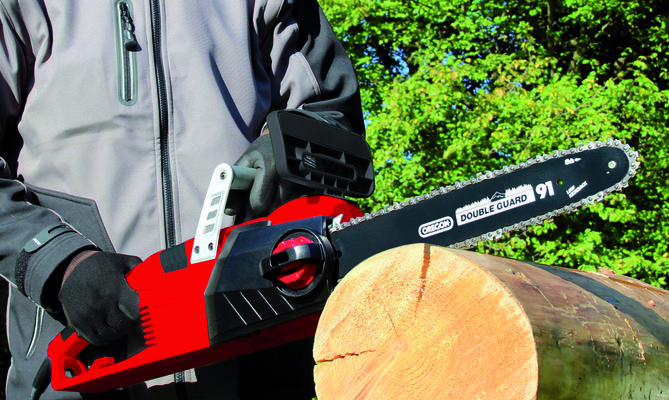 einhell-expert-electric-chain-saw-4501770-example_usage-001