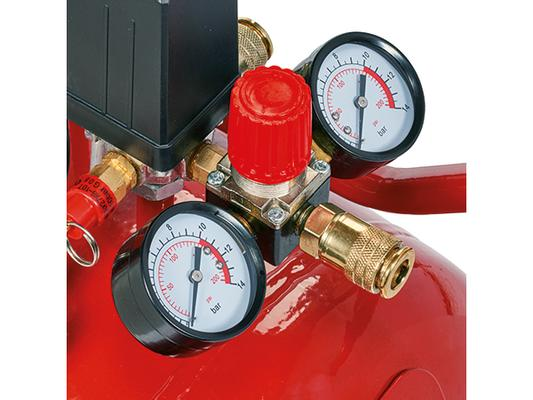 Pressure-gauge-and-quick-coupling