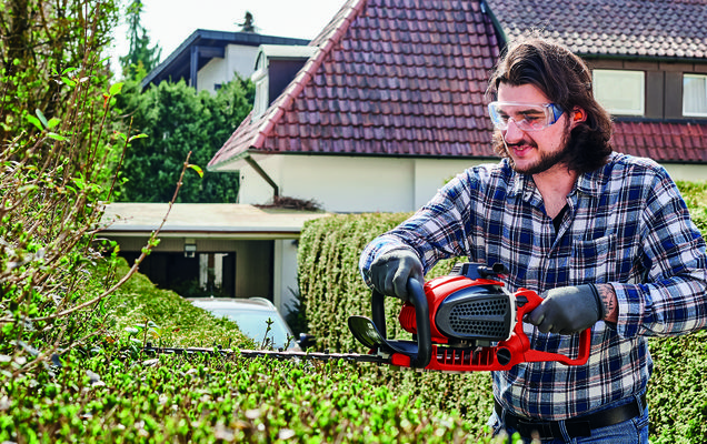 einhell-expert-petrol-hedge-trimmer-3403835-example_usage-001