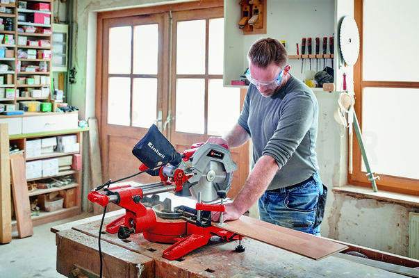 einhell-classic-sliding-mitre-saw-4300385-example_usage-001