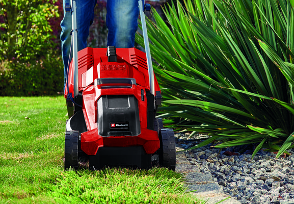 einhell-expert-cordless-lawn-mower-3413256-example_usage-002