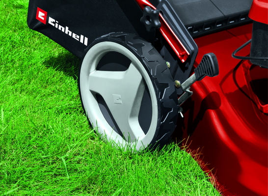 einhell-classic-petrol-lawn-mower-3404360-example_usage-103