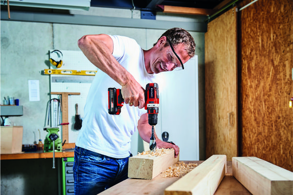 einhell-expert-cordless-drill-4513939-example_usage-101