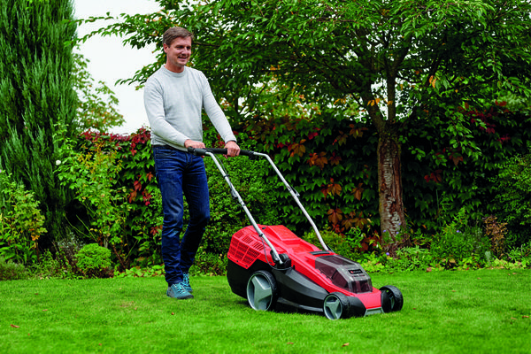 einhell-expert-cordless-lawn-mower-3413246-example_usage-001