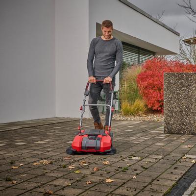 einhell-expert-cordless-push-sweeper-2352040-example_usage-002