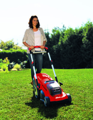 einhell-professional-cordless-lawn-mower-3413180-example_usage-002