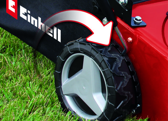 einhell-classic-petrol-lawn-mower-3404725-example_usage-002