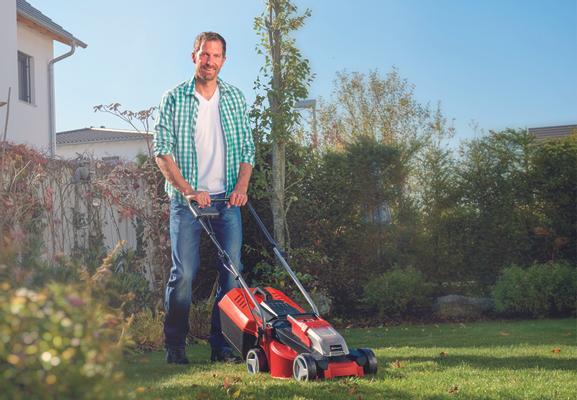 einhell-expert-cordless-lawn-mower-3413157-example_usage-101