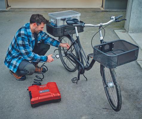 einhell-expert-cordless-portable-compressor-4020440-example_usage-001