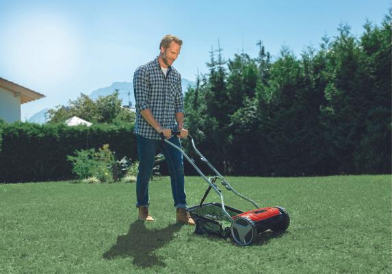einhell-expert-hand-lawn-mower-3414162-example_usage-101