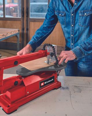einhell-classic-scroll-saw-4309047-example_usage-001