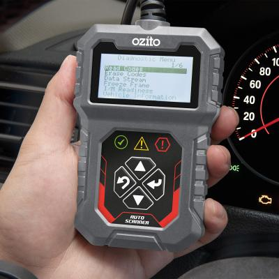 ozito-automotive-diagnostic-scanner-61001496-example_usage-103
