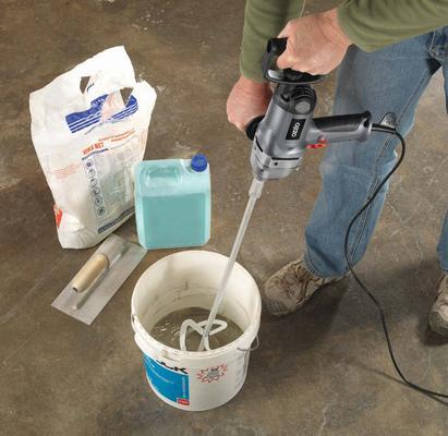 ozito-paint-mortar-mixer-4258518-example_usage-101