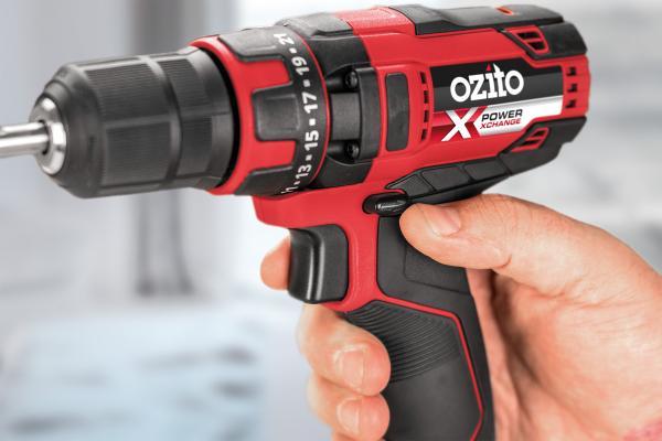 ozito-cordless-drill-kit-3000233-example_usage-103
