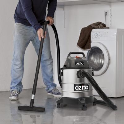 ozito-wet-dry-vacuum-cleaner-elect-3000110-example_usage-101