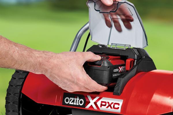 ozito-cordless-cylinder-lawn-mower-3000554-detail_image-101
